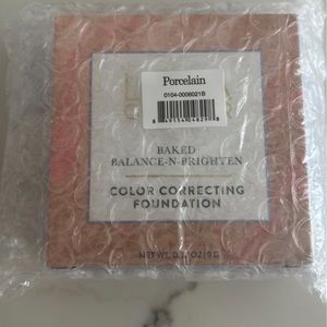 Brand New Laura Geller Baked Balance-N-Brighten Color Correcting Foundation